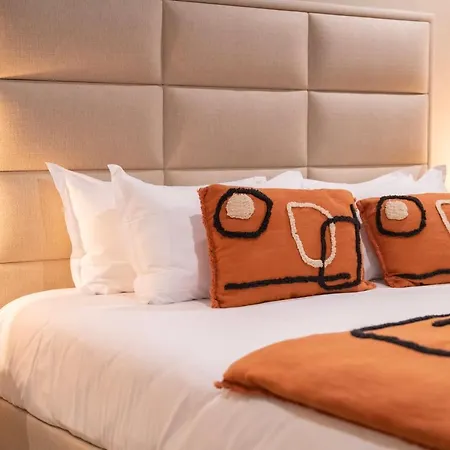 Palm 4* 아작시오