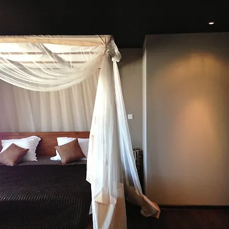 Palm Hotel